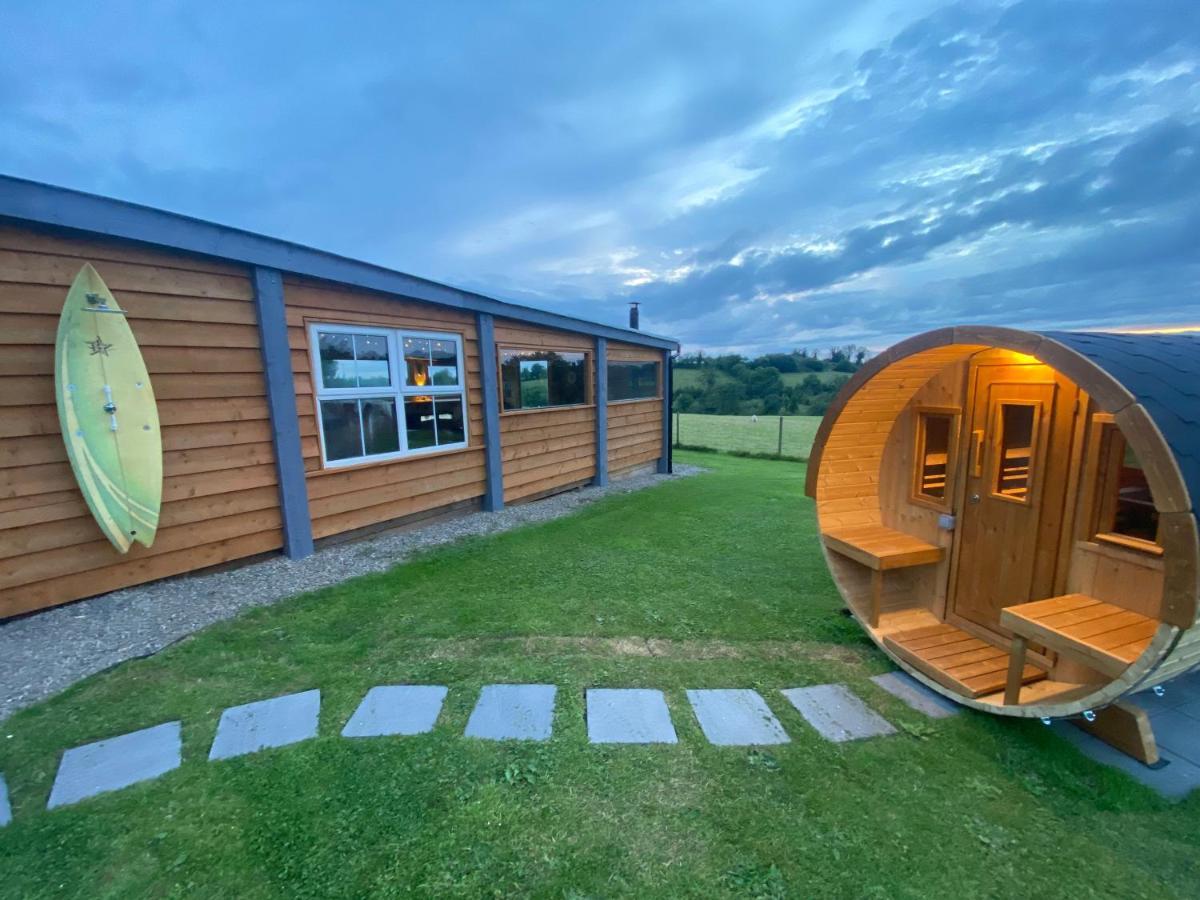 Sleeps 12 Hot Tub Sauna Cinema Pets Welcome Enniskillen Exterior photo